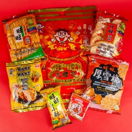 旺旺 零食大礼包 综合米果 10包入 558g【附赠贴纸】【春节年货必买】【童年经典】