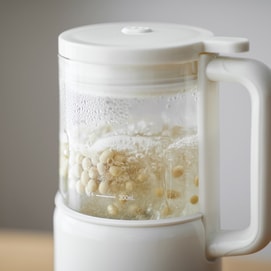 OLAYKS 【跨境热卖款】0.6L迷你豆浆机 免煮免滤无渣 100~120V通用 1~2人全自动破壁