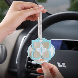 Four Seasons Embroidery Fragrant Sachet Car Aromatherapy Wardrobe Hanging Sachet Zhibai Gardenia Blossom 0.35 oz