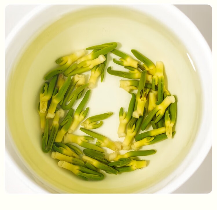 雷允上 当季新采莲子心嫩芽100g 山东无污染区域新鲜莲子心茶当季新货莲子芯干货 莲子心去心火养生茶 花草茶清热去火解毒【熬夜喝酒舌尖溃疡人群必备】