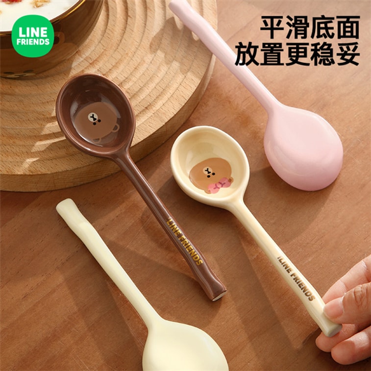 일본 라인프렌즈 도자기 국자, 긴 손잡이, 정교하고 큰 사이즈로 국을 떠먹기에 안성맞춤입니다. 코니(CONY) 모델입니다. 3