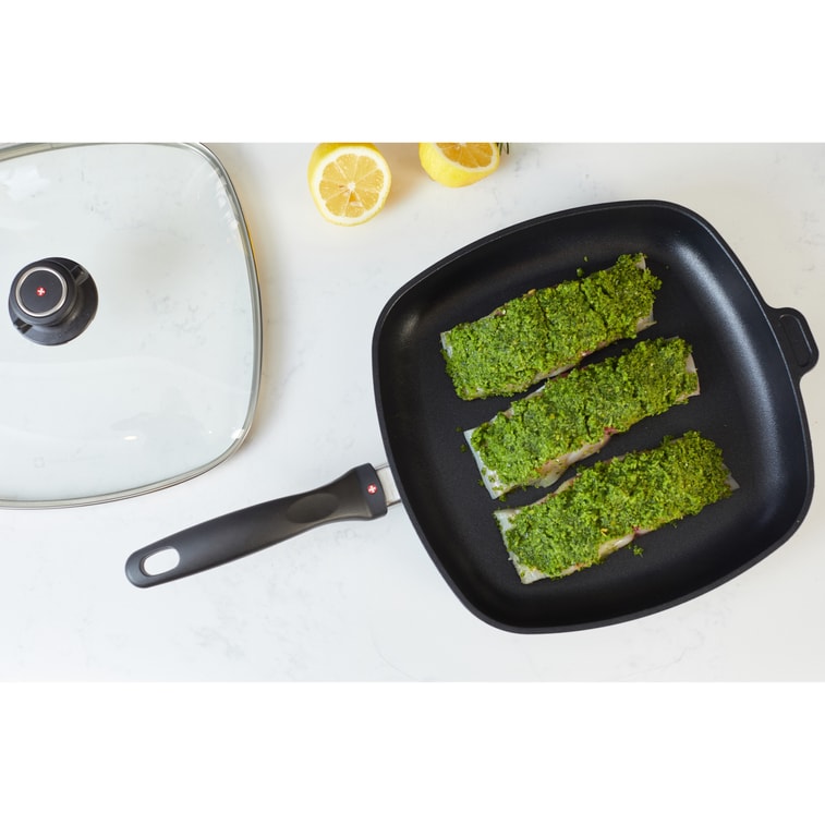 Swiss Diamond Nonstick Induction Square Fry Pan, Black, 20" x 11" x 1.6", Cast Aluminum