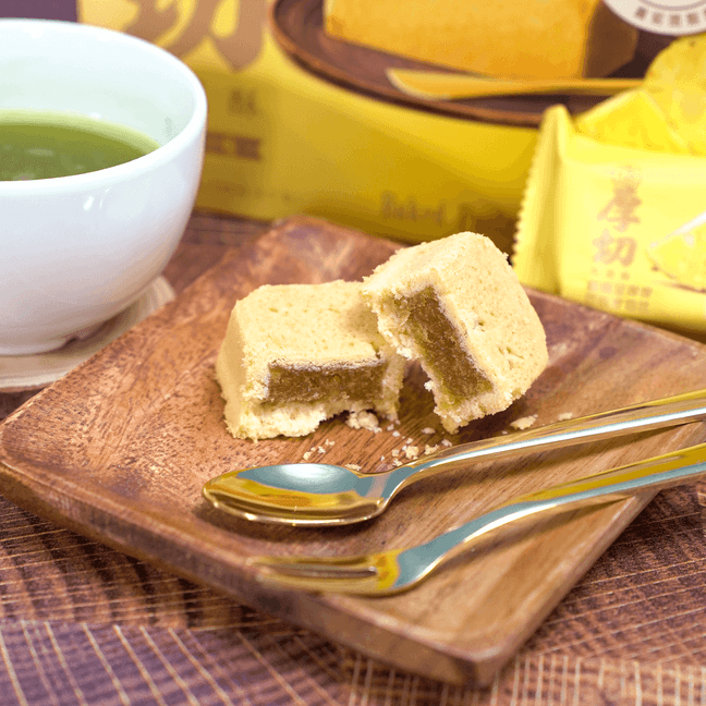 Thick Cut Taiwanese Pineapple Cake - 6 Pieces, 6.7oz