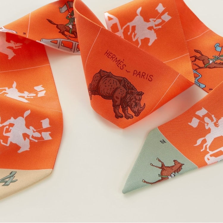 2024 New HERMES Hermes Parade Twilly Scarf Apricot Coral Red 