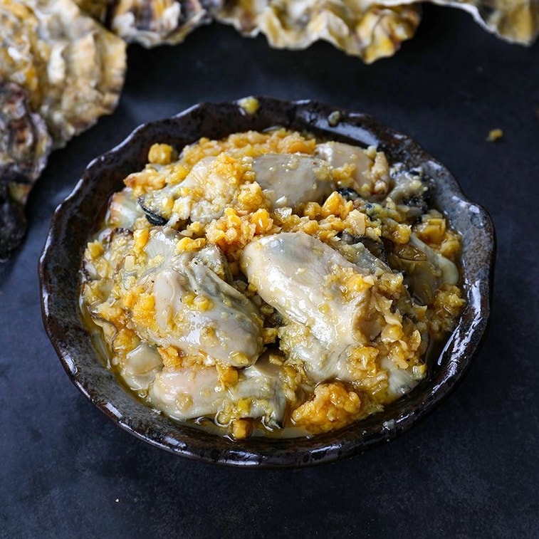 Fresh garlic oysters canned ready-to-eat 100g*1 can, seafood snack, popular online seafood delicacy 4