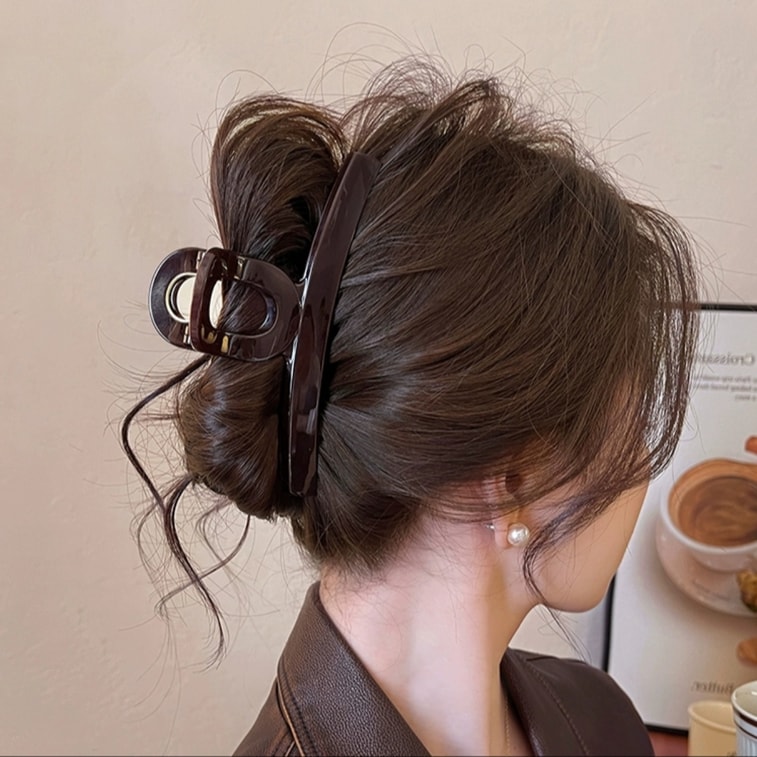 High-end single-tooth large shark clip 2025 new style hair accessory 1 piece 3