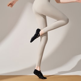 【中国直邮】 HSPM 新款运动健身短筒简约防滑袜普拉提防摩擦防滑瑜伽袜 曜石黑 F