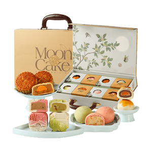 Golden Palace Mooncake Gift Box 8 Pcs  18.7 oz【Mid-Autumn Gift】【Palace Style Suitcase】【3D Carved Mooncakes】