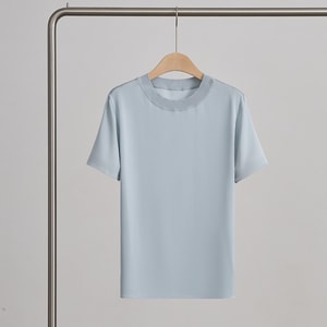 【中國直郵】 HSPM 新款簡約純色桑蠶絲透氣短袖T卹 水藍色 M