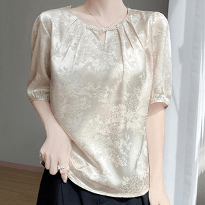 【中國直郵】 ASIS 風緞面提花釘珠圓領短袖T卹-香檳色 M