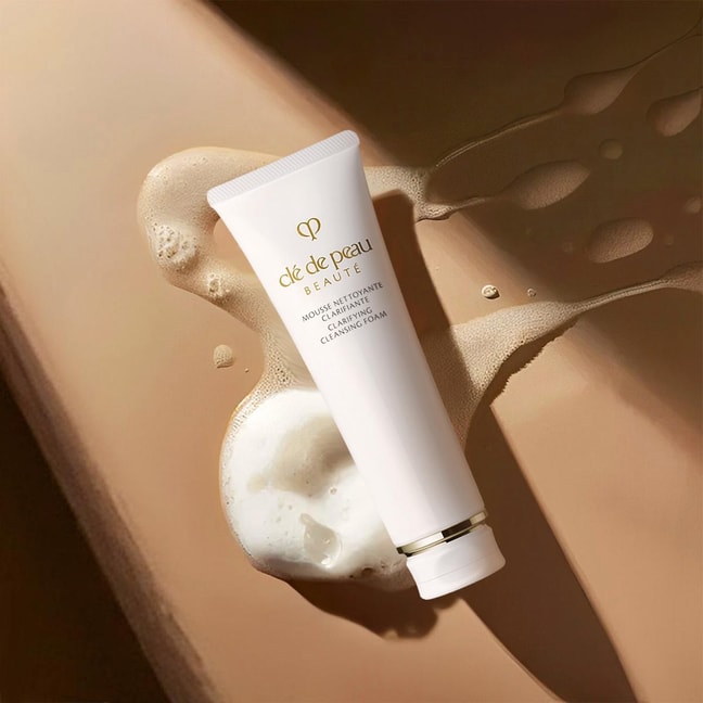 Clarifying Cleansing Foam Mousse Nettoyante Adoucissante 4.9oz