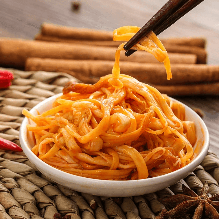 【中国直送】東勝 辛味えのき茸 50g×5袋。ご飯や麺類のおかず、お酒のおつまみなど、美味しく手軽にお召し上がりいただけます。 4