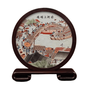 【中国直送】蘇州刺繍 手作りシルク刺繍 清明節 河畔図（21.5×24×4.5cm）