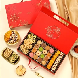 Cookie Assorted Gift Box 10flavors 20.45 oz 【Matcha,Cocoa,Nuts,GrapesCoffee,Rose,Truffle Choco】【The Year of The Horse】