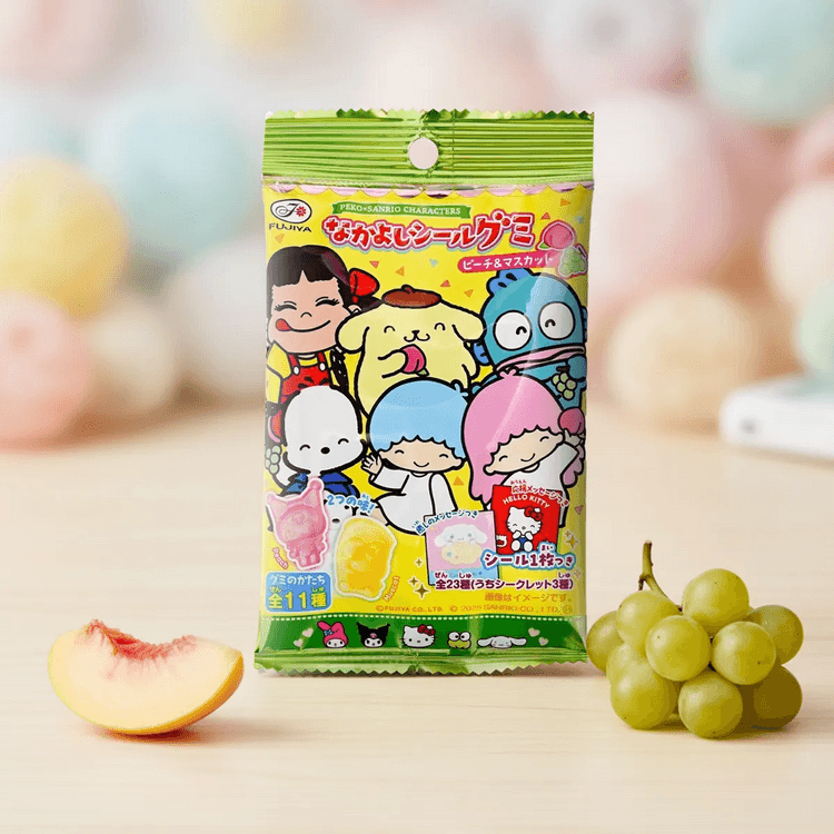 FUJIYA Sanrio Collaboration Friendly Gummy Candy Peach & Muscat
