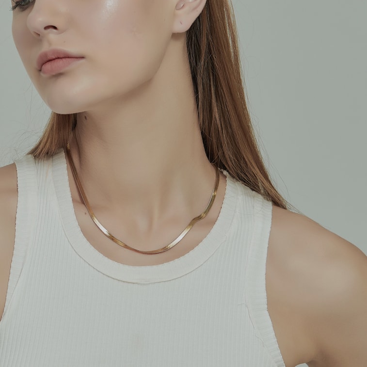 SHAPES STUDIO 金色必入蛇骨 項鍊鎖骨鏈 一條 長版 3