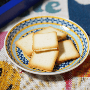 White Chocolate Sandwich Cookies, 15 Pieces, 4.76oz [Dessert Gift Set]