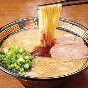 Japanese Ramen Hakata-Style Tonkotsu Flavor with Thin Noodles , Including Original Spicy Red Seasoning , 5 Serving * 4.5