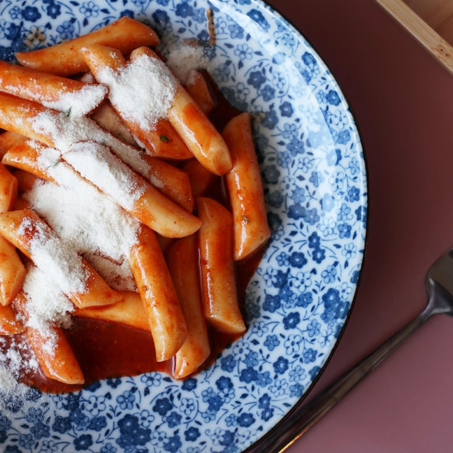 Korean Buldak Carbonara Topokki - Spicy Chicken and Cheese Flavor,6.31oz【Trending on TikTok】