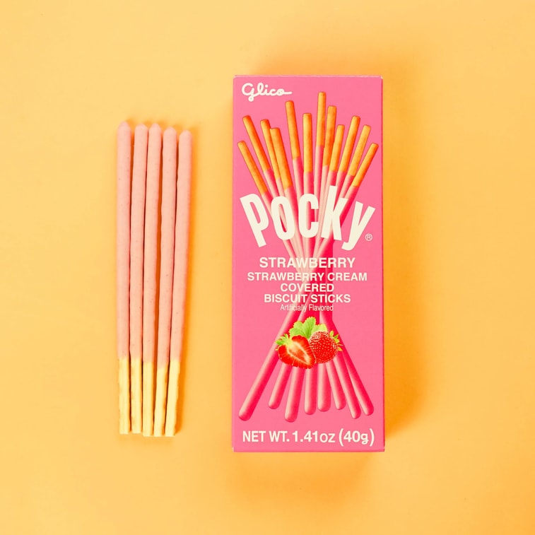 Glico Holiday box Set, 12 Pocky boxes  5