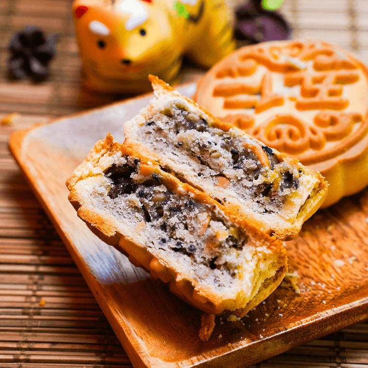 Traditional Nuts Mooncake, 11.28oz 9
