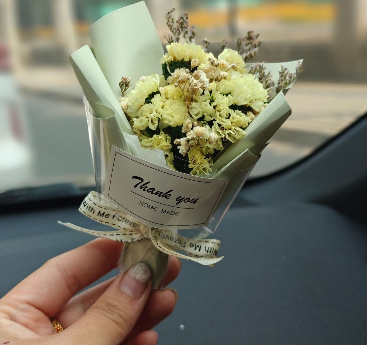 狐尾甄选 车载香水迷你干花花束+2ml 香水 车载饰品 香薰 空调出风口 淡香 装饰 礼物-烈焰情书 1个
