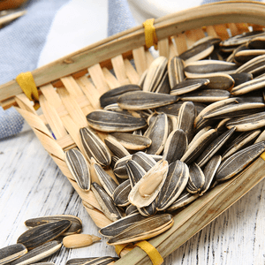 中国名牌洽洽 自然生香原香瓜子 250g 包装随机发送