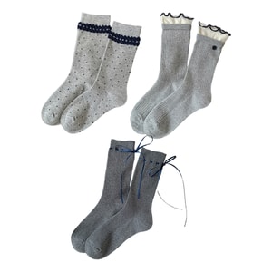 [중국 직배송] HSPM 대학생 스타일 종아리 중간 길이 양말, 레트로 트렌디하고 귀엽고 사랑스러운 여성 양말, 회색 리본 + 회색 도트 무늬 + 버튼 프릴 장식, 1개