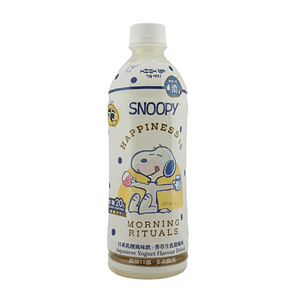 Boisson au yaourt style japonais (Saveur Rouleau Crème Vanille) 16.9oz Texture Riche 20% Moins de Sucre Édition Snoopy
