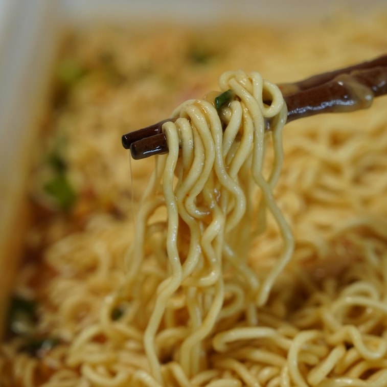 韓國AJUMMA REPUBLIC XL超大份拉麵 速食泡麵 辣味 365g【部落客同款】【大胃王挑戰】 6