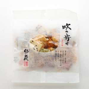 【日本からの直送】高橋製菓 二ノ造 梅風味 砂糖せんべい 30g。甘くて香ばしい風味で、持ち運びにも便利です。