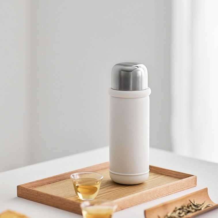 OLAYKS [As Seen with Hou Minghao] 550ml Stainless Steel Insulated Water Bottle with Drink-Through Lid, Compact Portable Travel Tumbler for Men & Women 9