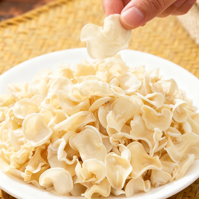 菌妍 【木耳界的“白富美”】白玉耳 50g 朵形完整 干净无杂 鲜嫩爽口【可炖汤凉拌炒菜 色泽洁白 晶莹剔透 口感肥厚脆嫩 胶质丰富】 3