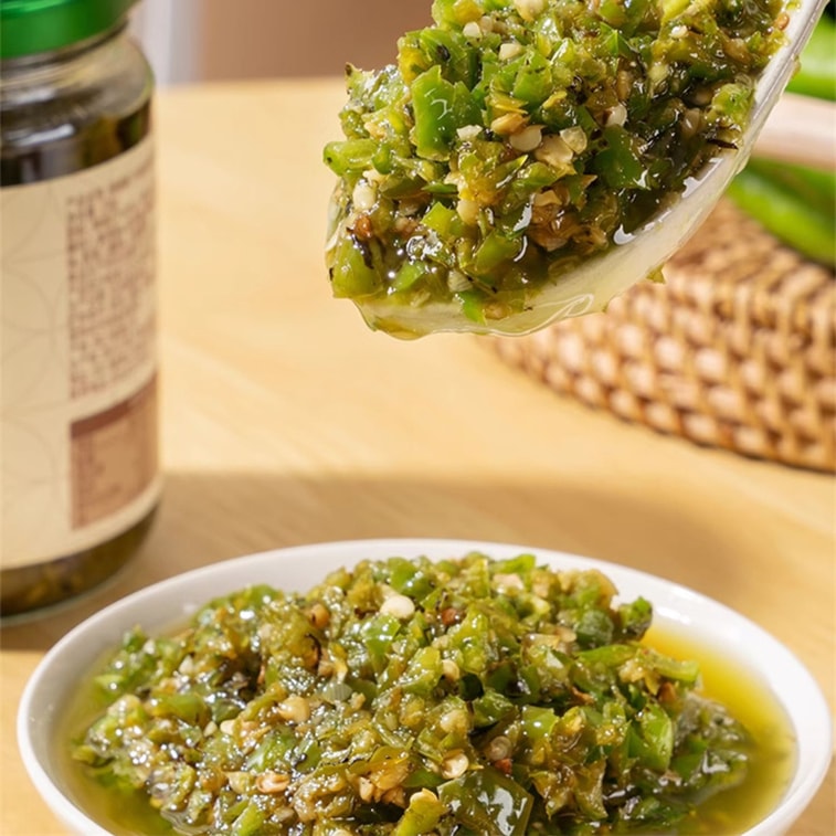 【中国直邮】 川娃子 烧椒酱 四川拌饭虎皮青椒酱剁椒酱拌面下饭菜230g/瓶 3