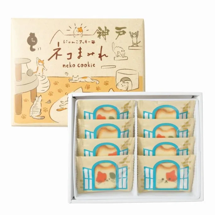 Cat white chocolate sandwich cookies 8 pieces