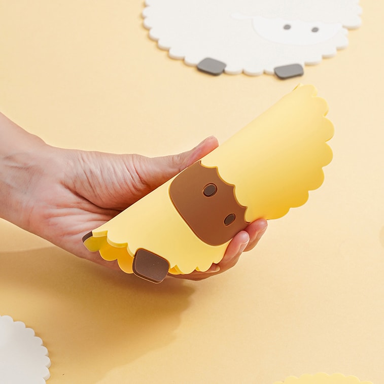  FOXTAIL 卡通羊杯墊餐墊 家用茶杯墊碗墊 加厚防燙耐高溫 食品級矽膠隔熱墊 15*15cm - 白色+黃色 1套 4
