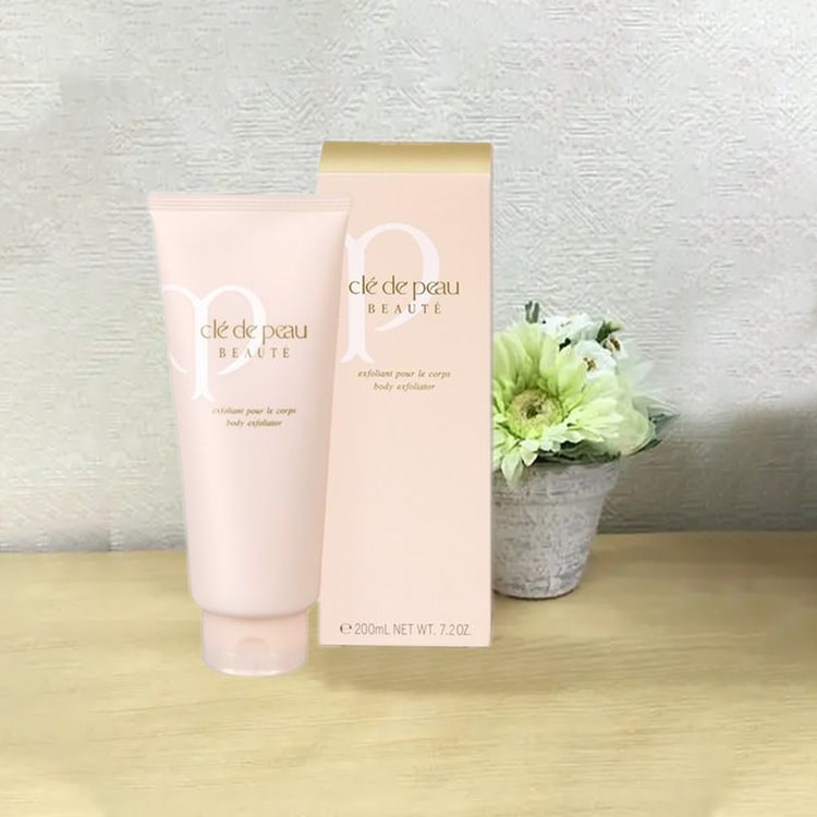 Cle De Peau Beaute Body Exfoliator Cle De Peau Beaute Body Exfoliator