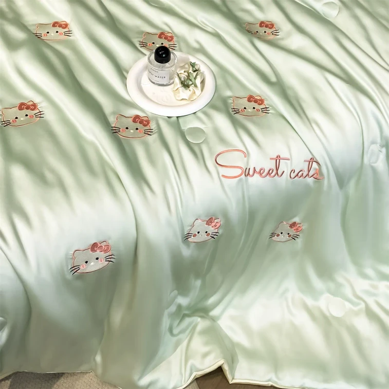 【Hong Kong Direct Mail】 Japanese SANRIO Hello Kitty Fruity Fragrance + Milk Yellow Ice Silk Summer Quilt Four-piece Set 150*200cm Comfortable Breathable Washes Well Without Clumping 3