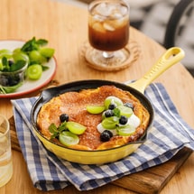 BUYDEEM 18cm Cast Iron Small Frying Pan Little Goose Yellow