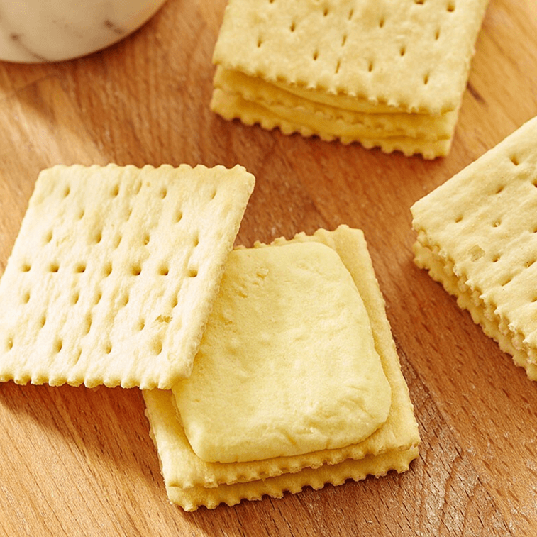 3+2ビスケットクリーム味3袋入375g 3