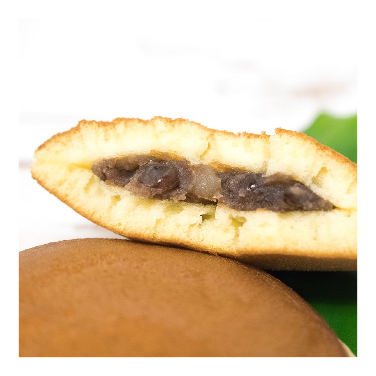 Dorayaki Baked Red Bean Cake with Chestnuts - Japanese Dessert, 5 Piece, 9.7 oz 7