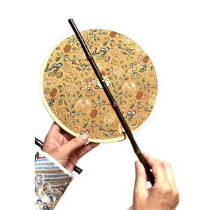 【中国直邮】FOXTAIL  紫竹可卷可折叠古风扇子 国风送礼 生日礼物 闺蜜送礼 八宝灵芝纹 1件丨*预计到达时间3-4周
