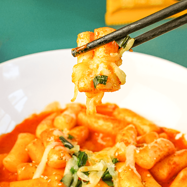 DONGWON Instant Stir-fried Tteokbboki (Korean Rice Cake), Cheese