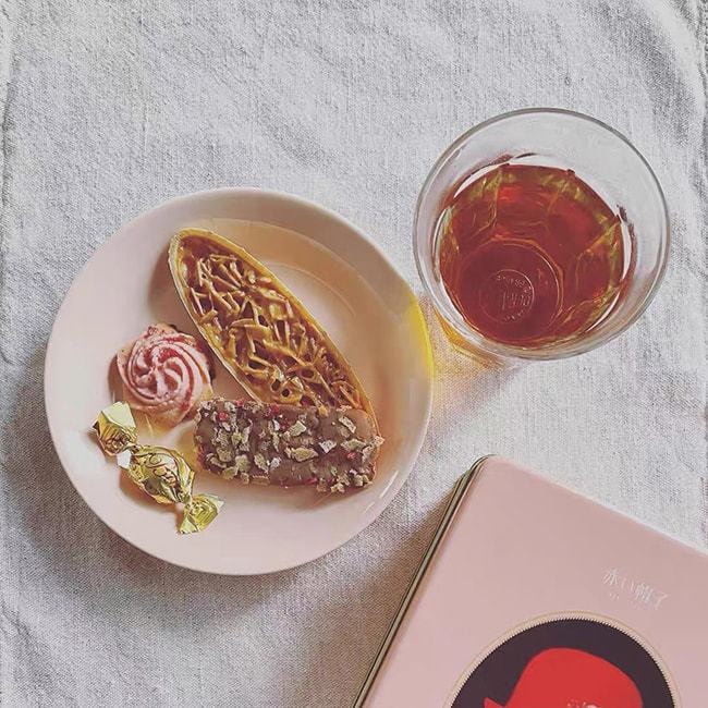 【日本直郵】AKAI BOHSHI紅帽 4種巧克力什錦餅乾禮盒 粉紅盒 12枚入 送禮必備