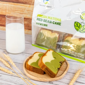Fresh Matcha Red Bean Cake , 15.52 oz