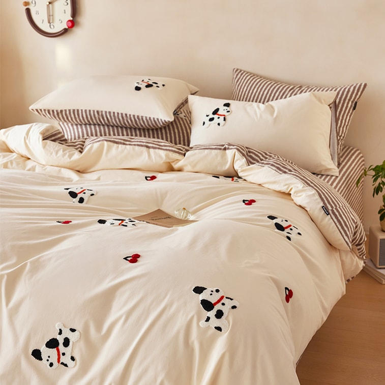 Cherry Dalmatian Dog Bedding Set For 1.2m Bed,100% Cotton,Towel Embroidery Cartoon Design,Ultra Soft Brushed Fabric,Warm Cozy For Bedroom,Autumn Winter Cute Aesthetic Dorm Home Bedding 3
