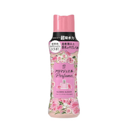 P&G Fabric Softening Wash Long-Lasting Fragrance 420ml Blooming Rose Fragrance