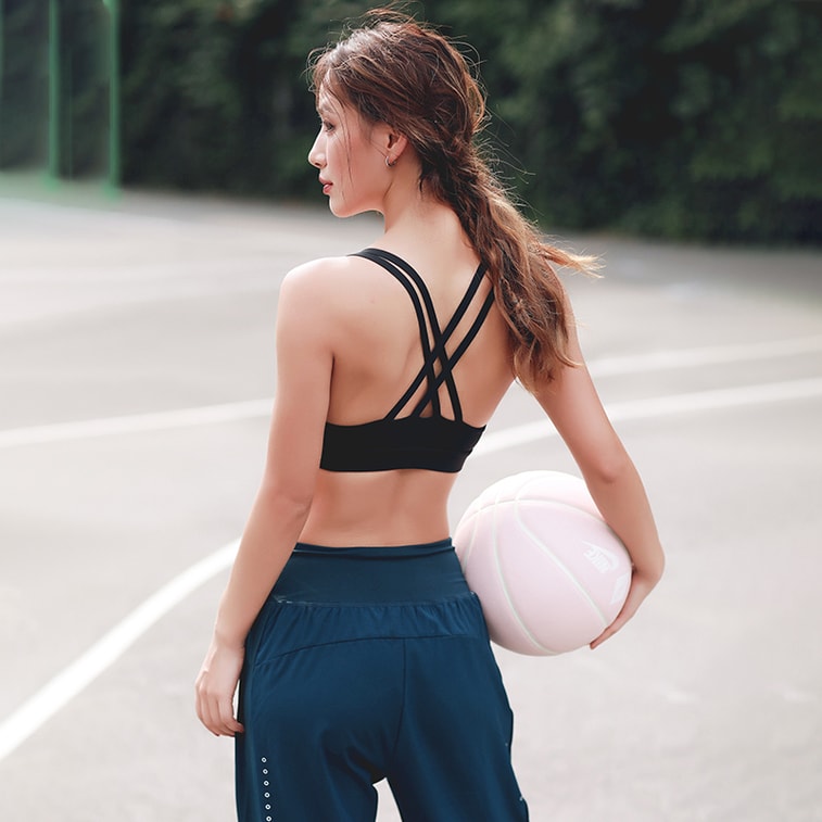 中国直邮 暴走的萝莉 双肩带运动文胸 无钢圈聚拢bra/桃栗红#/M 4