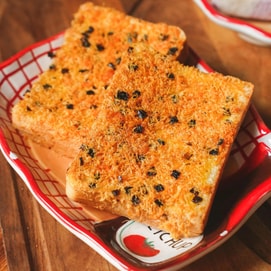 饱饱量贩TOASTIQUE 海苔肉松夹心岩烤薄切吐司 8枚入 510g 【微波加热10s巨巨好吃】【营养早餐面包】【线上独家】【亚米独家】