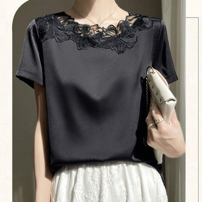 【中国直邮】 ASIS 真丝缎面蕾丝短袖T恤-黑色 M